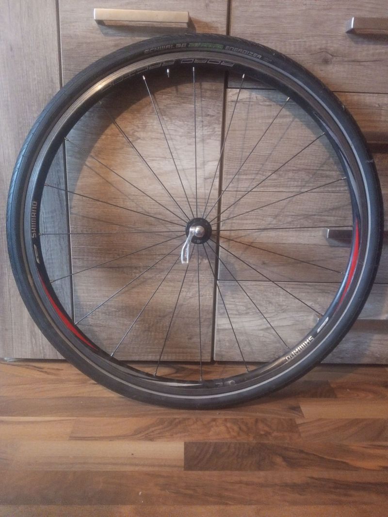 Vypletená kola Shimano WH-R500