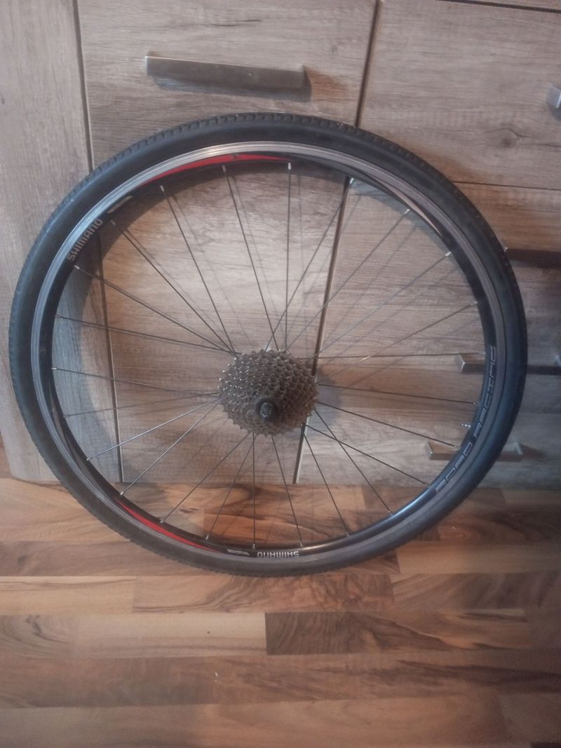 Vypletená kola Shimano WH-R500