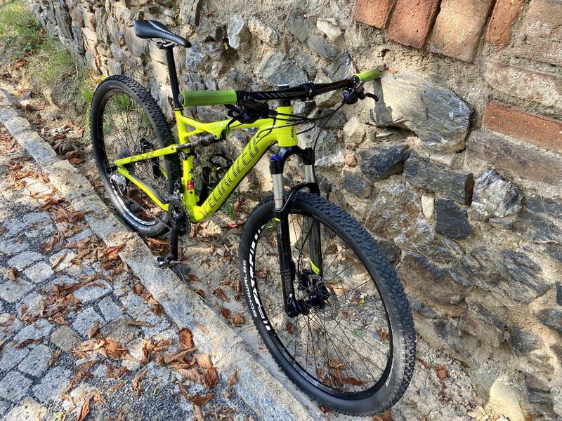 Specialized epic comp FSR - 1 majitel