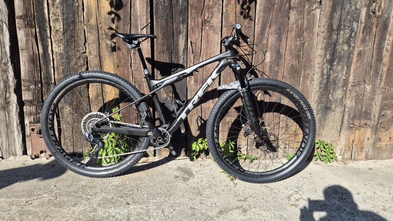 Trek Supercaliber 9.8-9 AXS custom vel.M