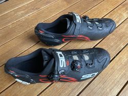 Sidi DRAKO Carbon Vernice - matt black/red (Velikost: 46)