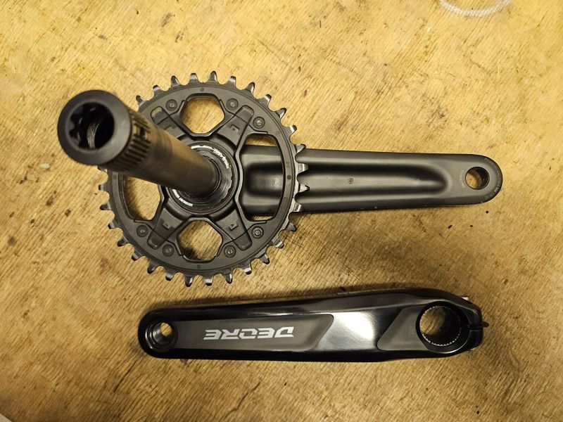 Kliky Shimano DEORE FC-M6100 175 mm s převodníkem 32z