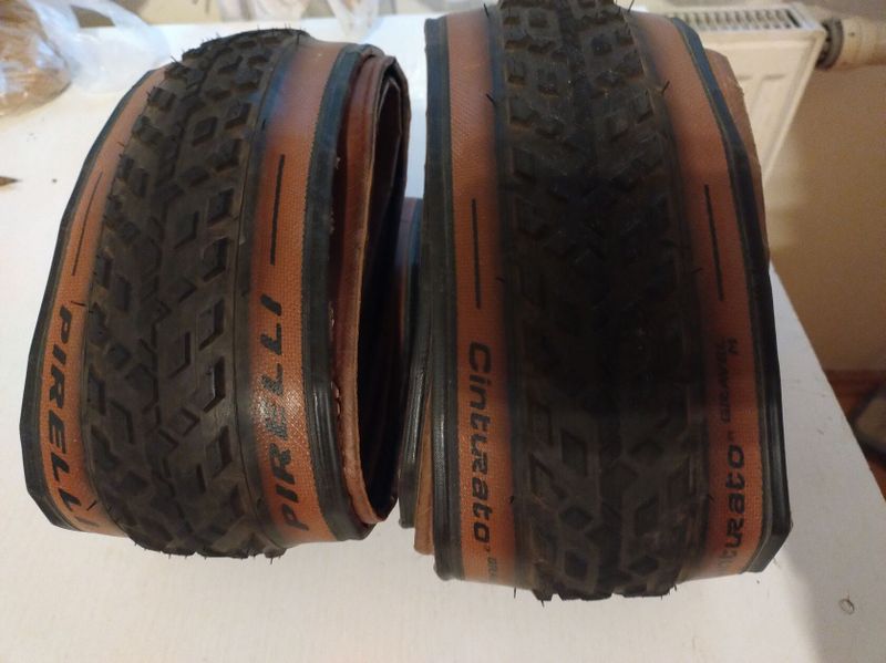 Pirelli Cinturato gravel M 40-622 TLR