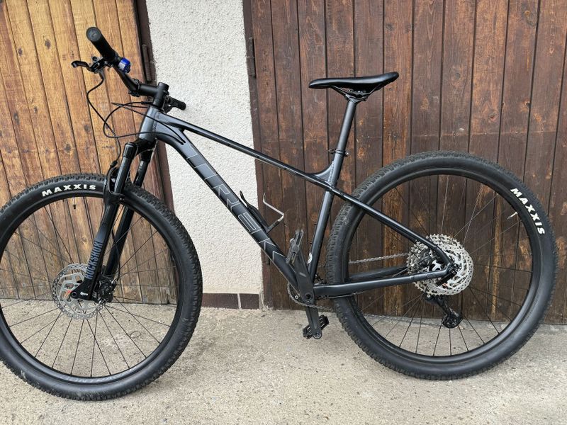 Zánovní Trek X-Caliber 8 (Satin Lithium Grey) 