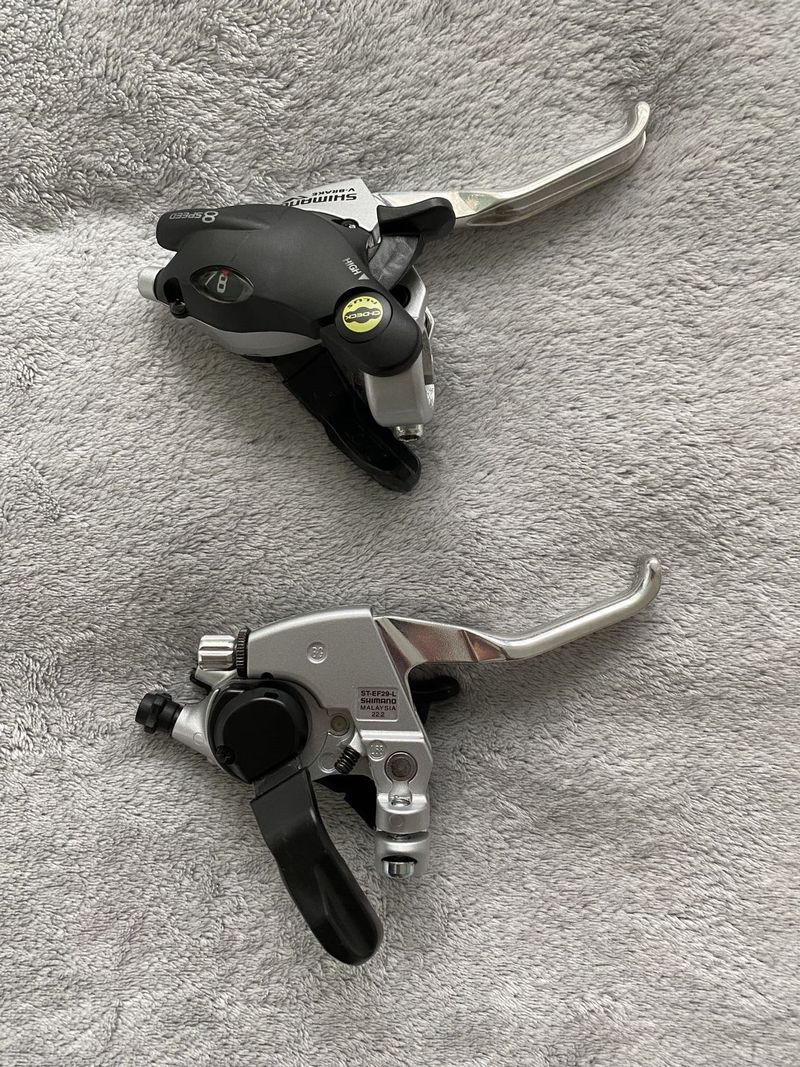 Brzdové/řadící páky Shimano 3x8