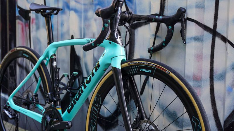 Bianchi Oltre XR3 / Ultegra Di2 / FFWD F4D / + Watt