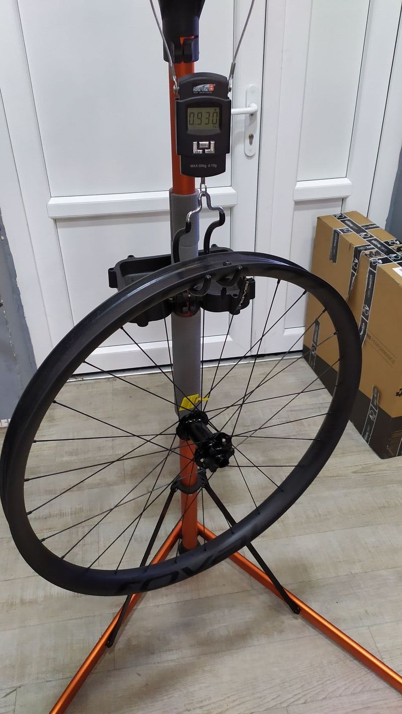 Roval Traverse 38 SL 27.5 Boost Carbon