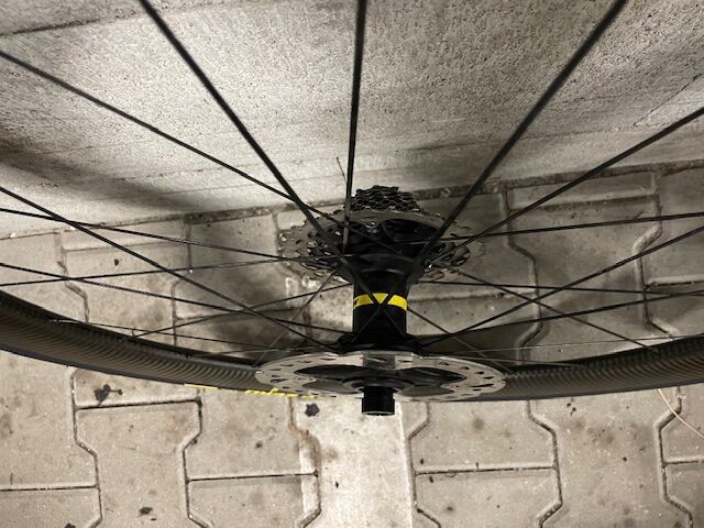 Zapletená kola MAVIC Cosmic SL 65 Disc