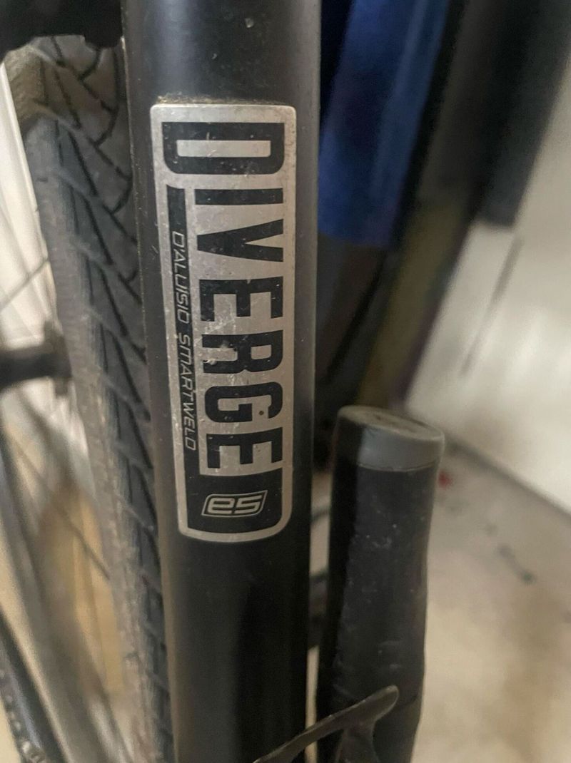 SPECIALIZED DIVERGE