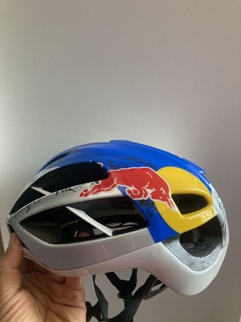 Helma Kask Red Bull 