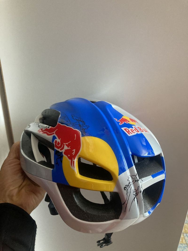 Helma Kask Red Bull 