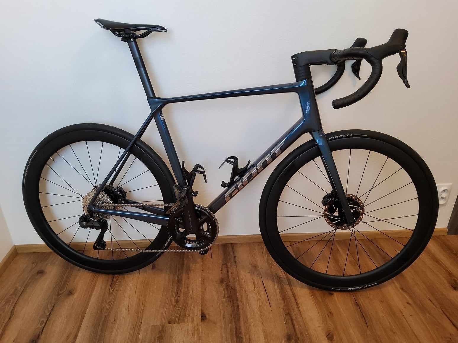 Giant TCR Advanced Pro 0 Di2, vel L., Top stav