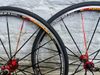 kola Mavic Ksyrium ES dixieme anniversare helium, Shimano ořech, plášťová