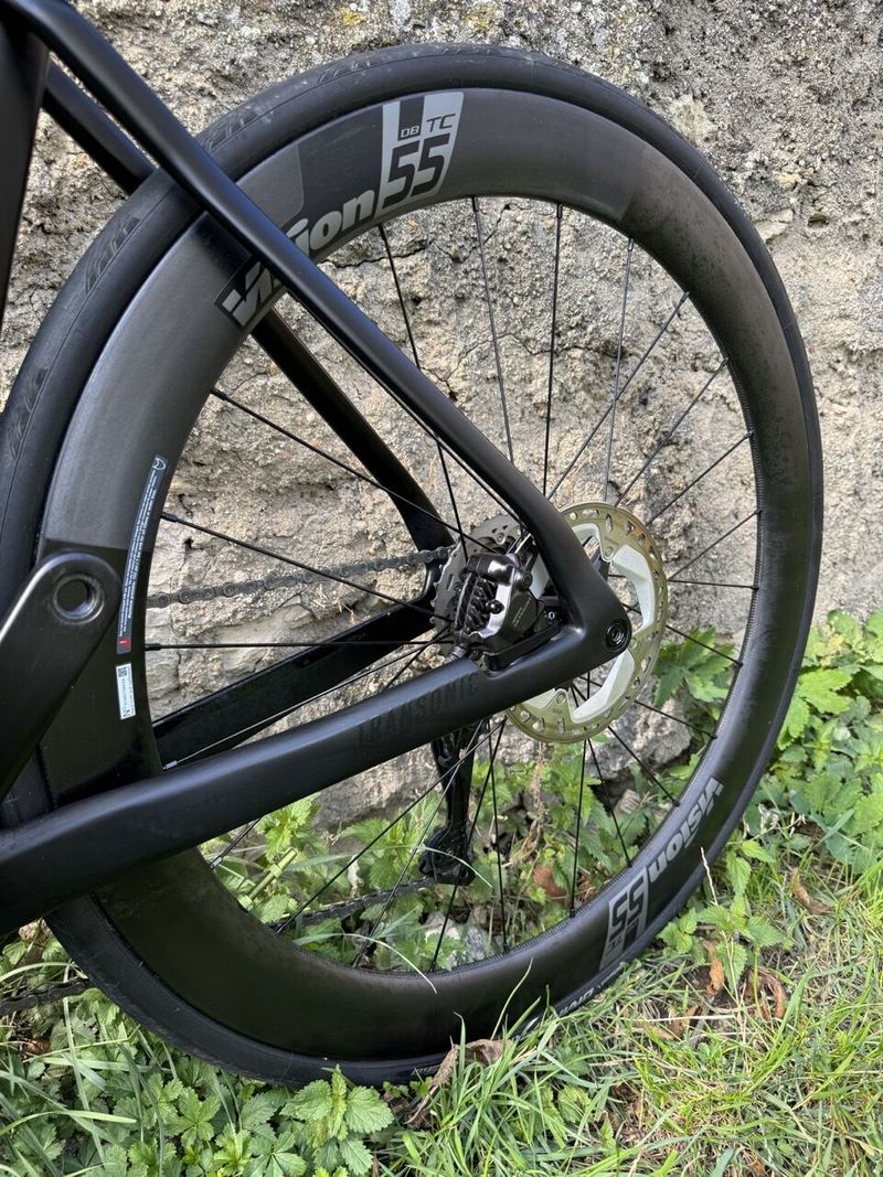 Fuji Transonic 1.3 velikost M/54 na Ultegra 2x12 DI2 , kliky 170mm, řídítka 40, možnost odkoupit rám