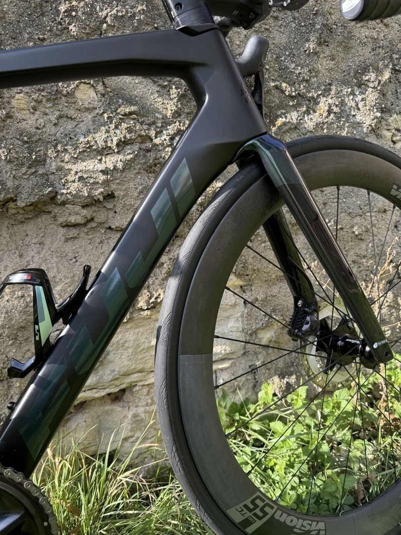 Fuji Transonic 1.3 velikost M/54 na Ultegra 2x12 DI2 , kliky 170mm, řídítka 40, možnost odkoupit rám