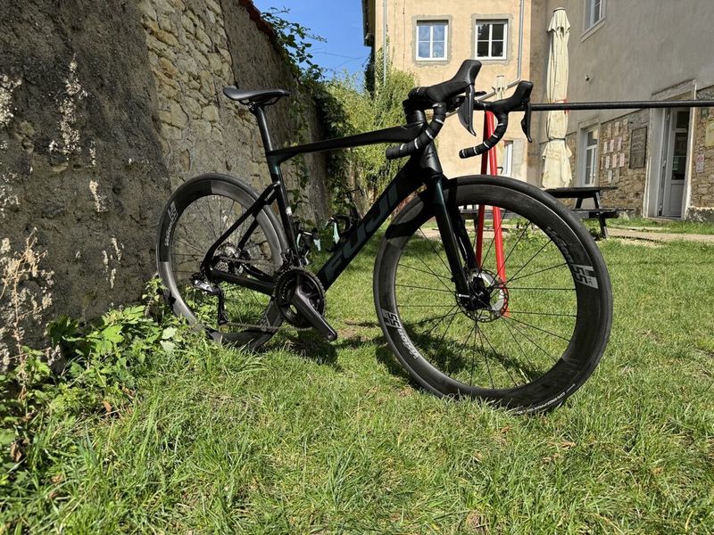 Fuji Transonic 1.3 velikost M/54 na Ultegra 2x12 DI2 , kliky 170mm, řídítka 40, možnost odkoupit rám