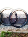 2x Karbon silniční kola + Fulcrum Racing 1 alu, klasické, ořech Shimano, rychloupínâky