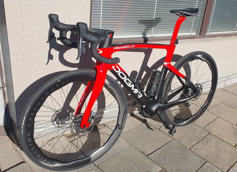 Pinarello Dogma F 