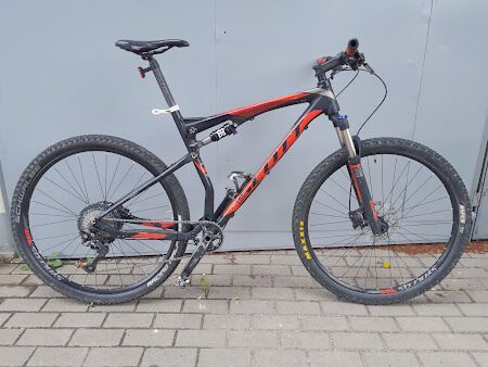 Celoodpružené kolo Scott Spark 960. 