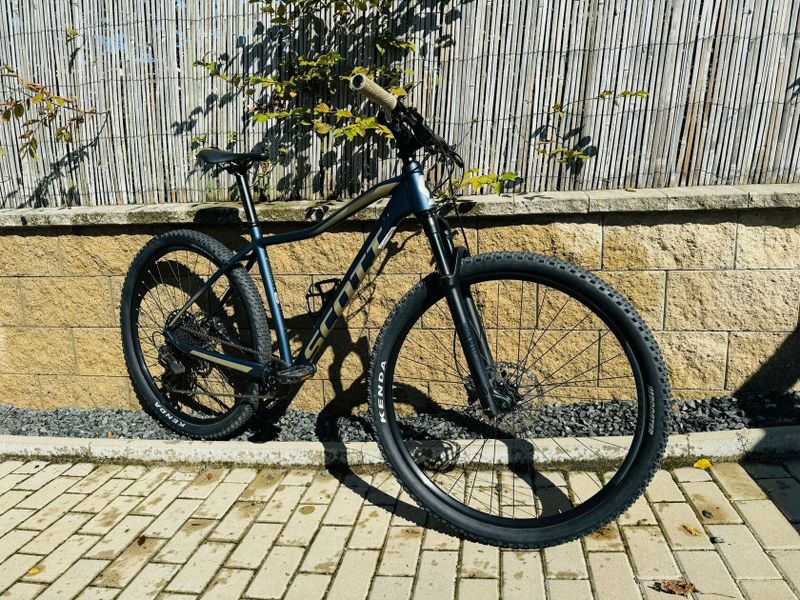 Scott Contessa Active 10 vel. L 2020