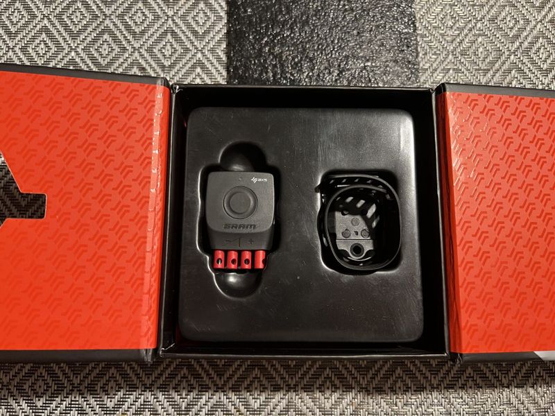 SRAM AXS eTap Blip box