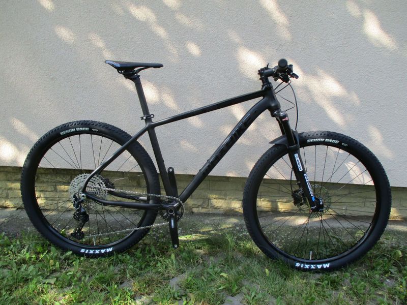 Nové 29" kolo Maxbike M909 19", vidlice Suntour Raidon RL-R air, Shimano SLX 1x12, BOOST pevné osy