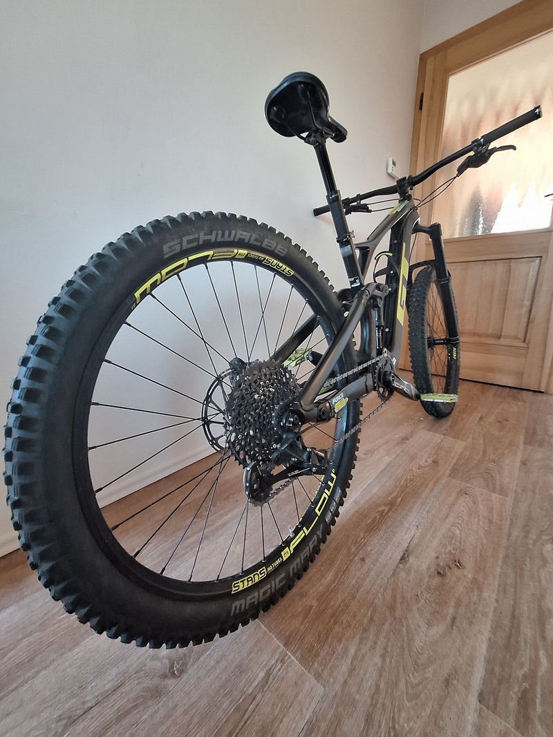 GT Force Carbon Expert 27.5