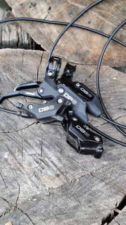 Sram DB 8