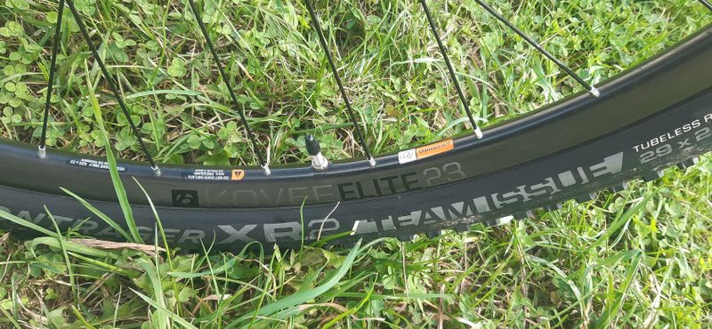 KARBONOVÉ HORSKÉ KOLO TREK PROCALIBER 9.7 .,. JAKO NOVÉ