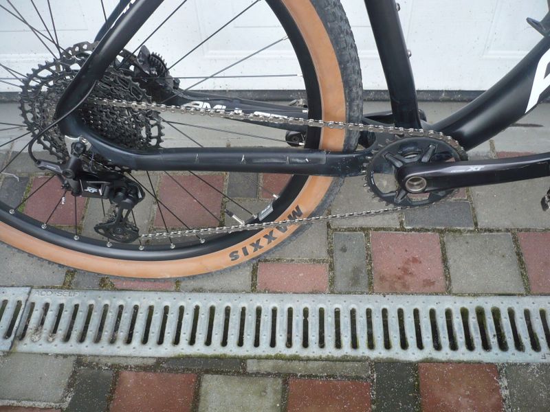 Karbonové horské kolo Amulet,velikost rámu L na Shimano XT 1x12