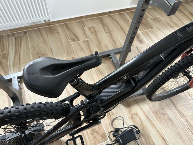 Lapierre OVERVOLT GLP II Team Carbon, rok 2022, 1.872 km