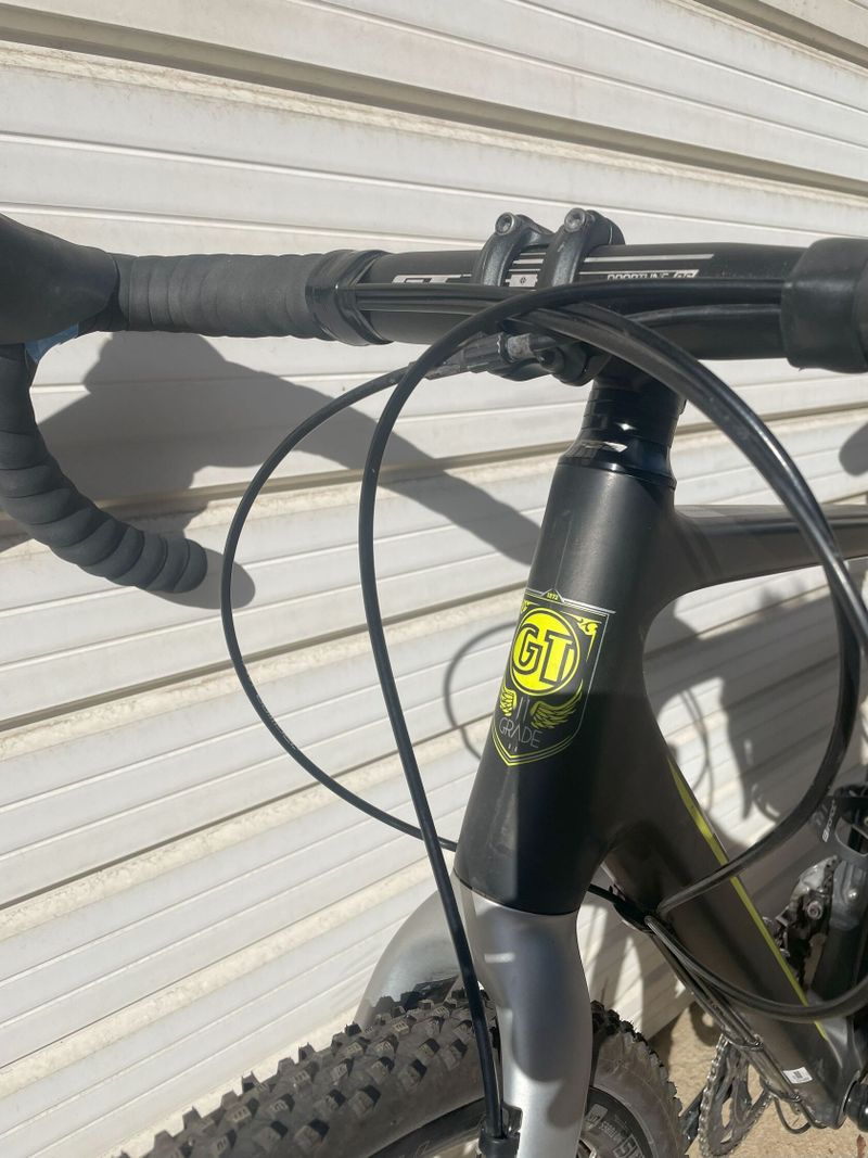 GT Grade Carbon Elite 55cm (výška jezdce 182cm)