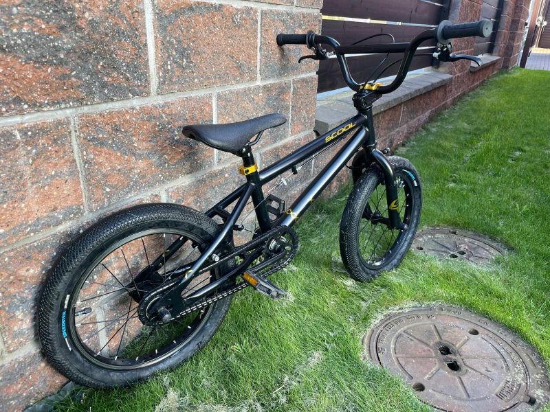 S’COOL XtriX mini 16 Dětské BMX kolo