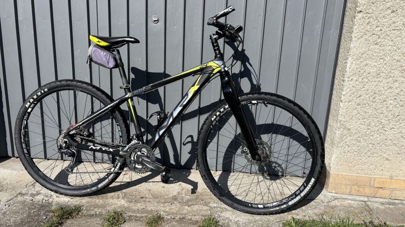 Horské kolo MRX ELITE 29" KARBON VIDLICE, SHIMANO DEORE 