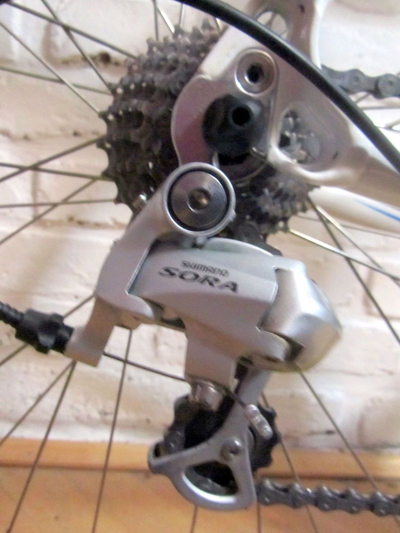 KELLYS ARC 2.9 na Shimano SORA. vel S. Stav nového kola.