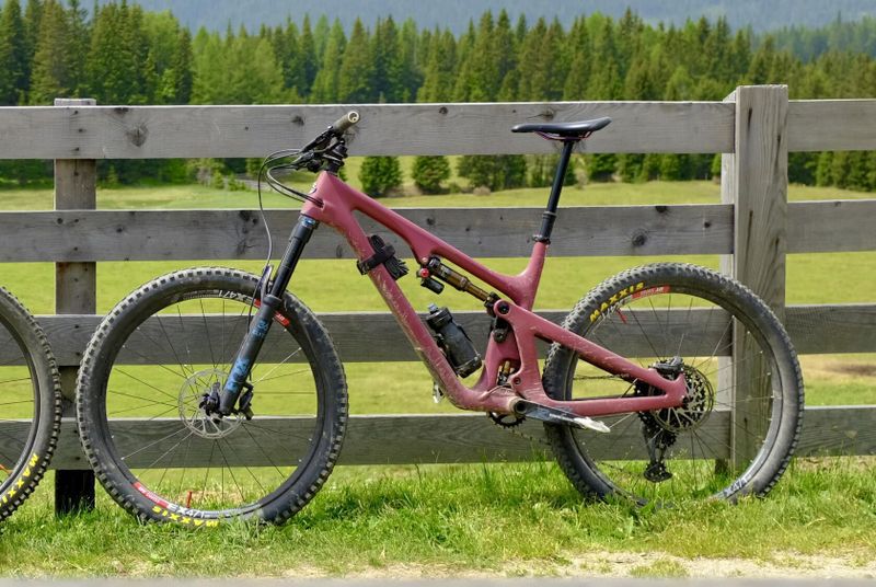 Yeti SB140 v L (27,5”, 140/160 mm, ročník 2021)