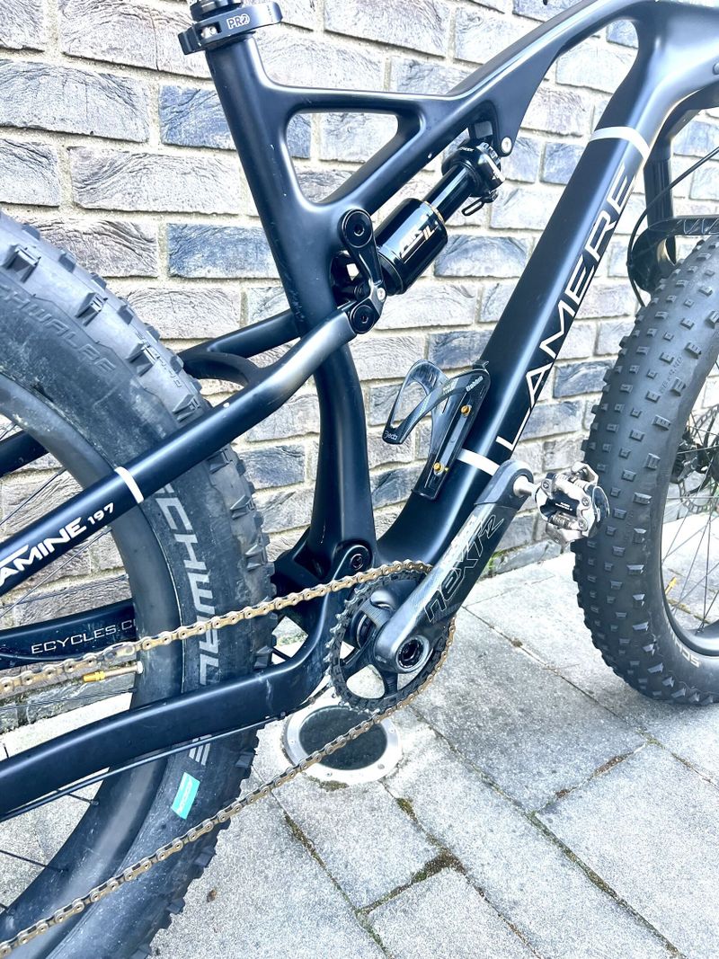 Fat bike LaMere - 13,9 Kg. Americká, karbonová, celoodpružená speciálka z Minnesoty.