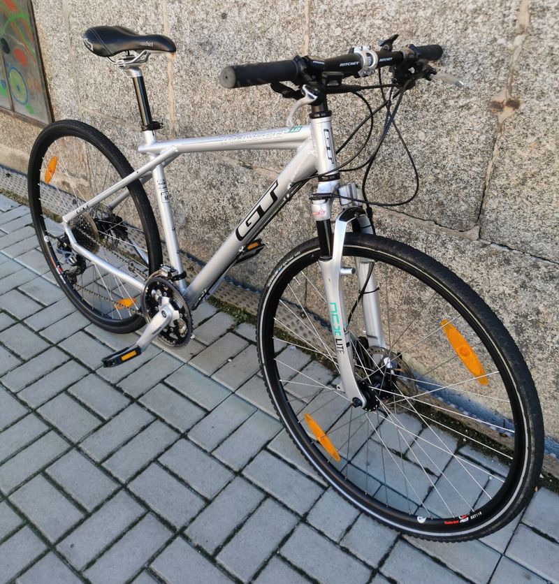 GT TRANSEO 1.0 28" SLX 3x9/SR NCX AIR vzduchová/hydr.kotouče vel.19"