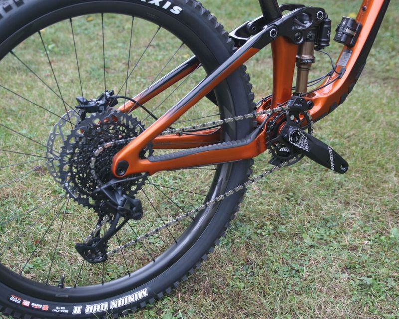 GIANT Reign Advanced Pro 29 1 – závodní 29 trail/enduro kolo s karbonovým rámem – NOVÉ