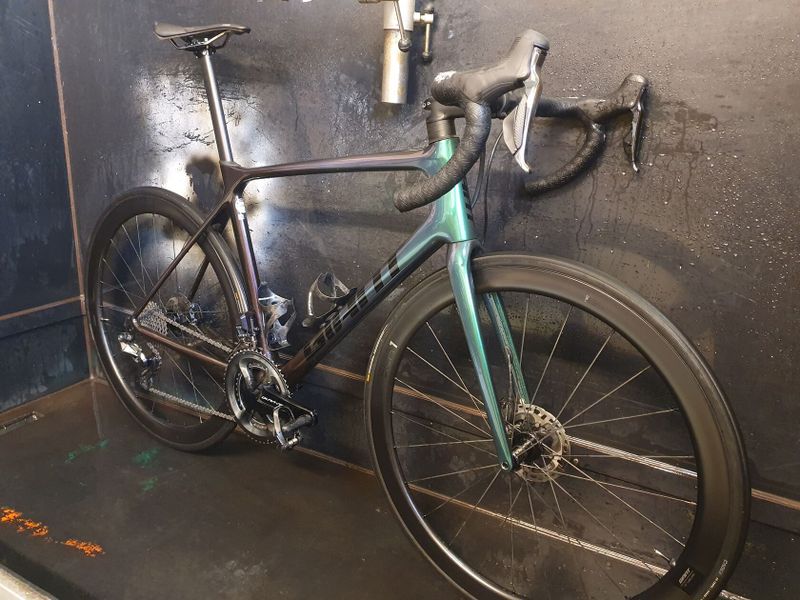 Giant TCR Advanced Pro, Dura Ace Di2, velikost ML