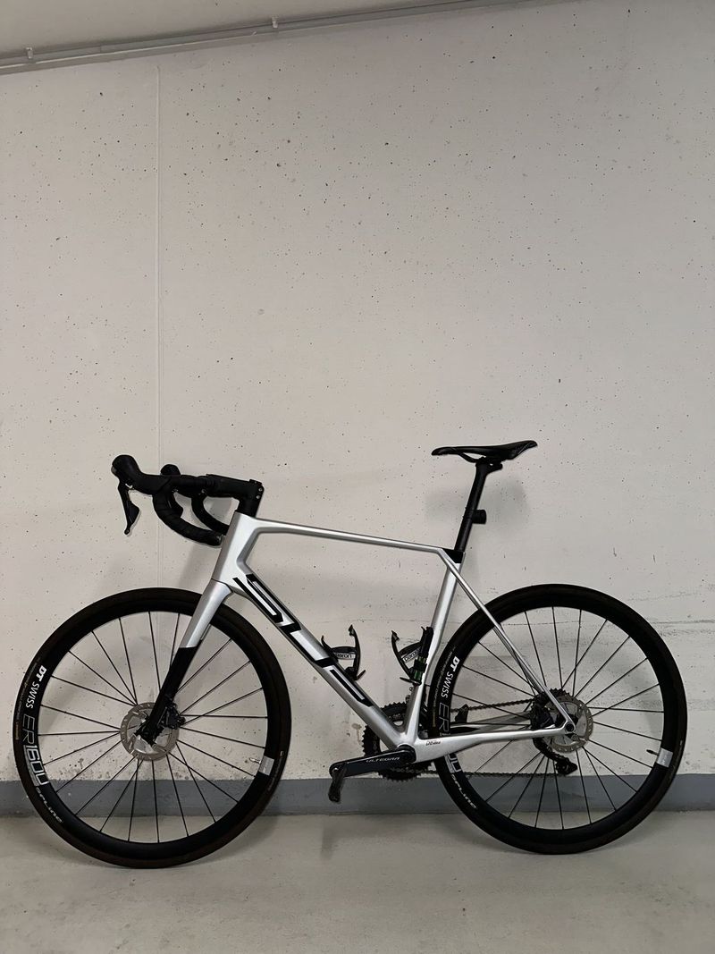 Superior X-Road Team Issue Matte Silver/Dark Chrome 2021