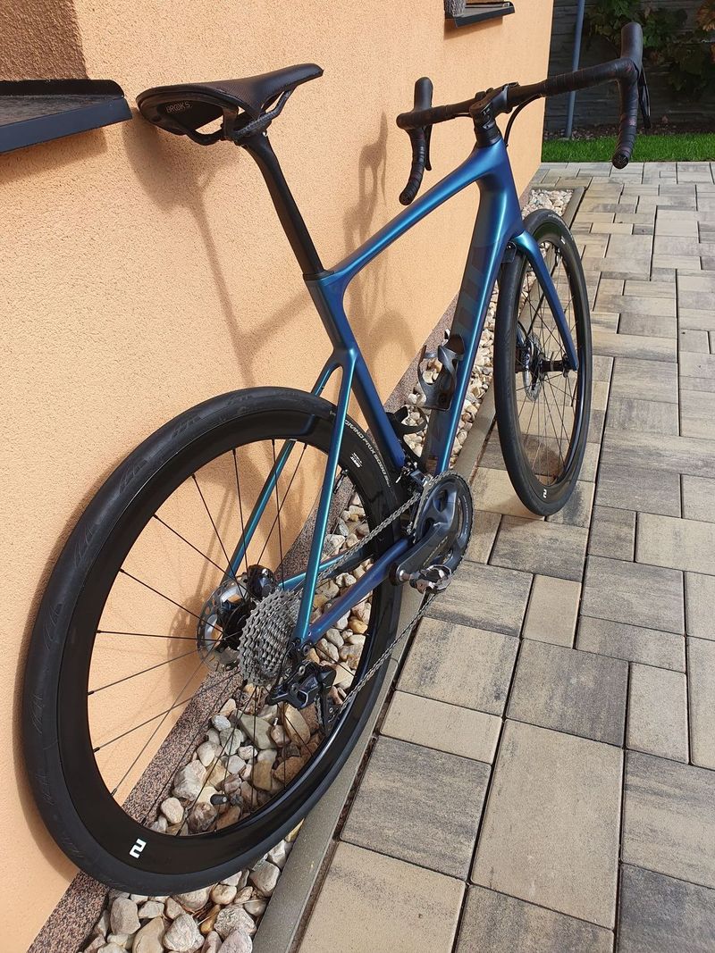 Prodám krásné kolo Giant Defy 