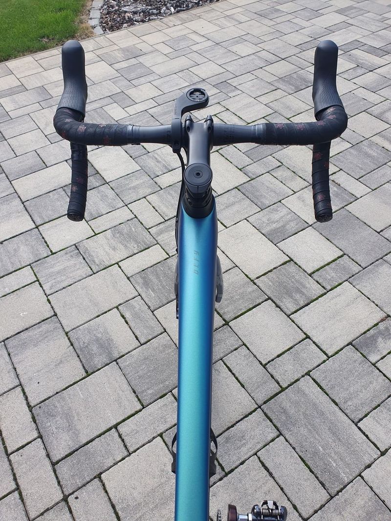 Prodám krásné kolo Giant Defy 