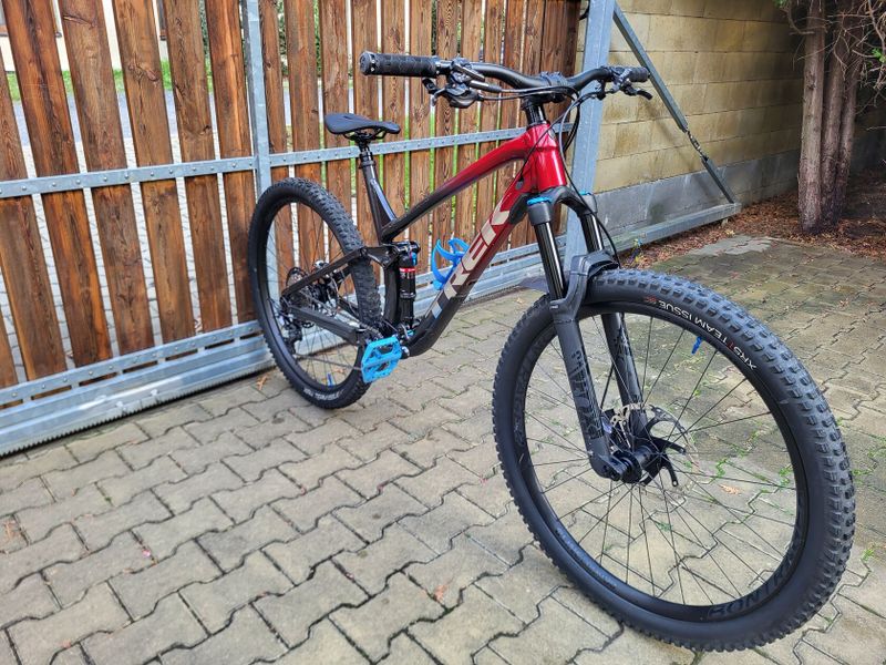 Trek Fuel EX 8 Gen 5 XL (upgrade brzd na Shimano XT)