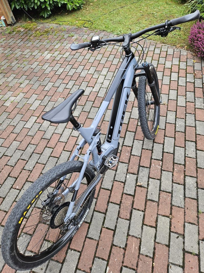 TREK LT 7, celoodprožené elektro Bosh