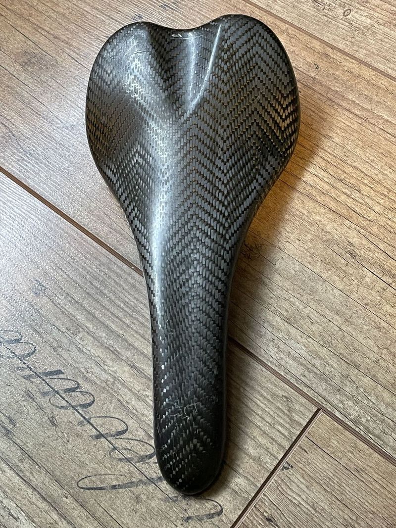 Karbonové sedlo Selle Italia SLR