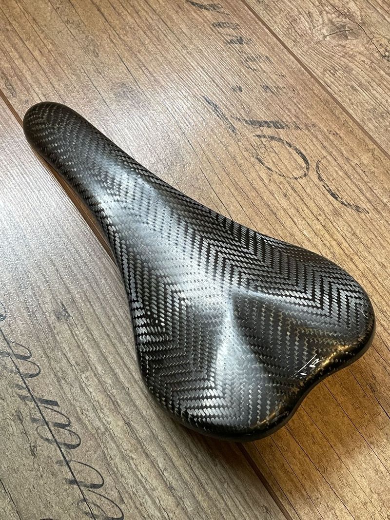 Karbonové sedlo Selle Italia SLR