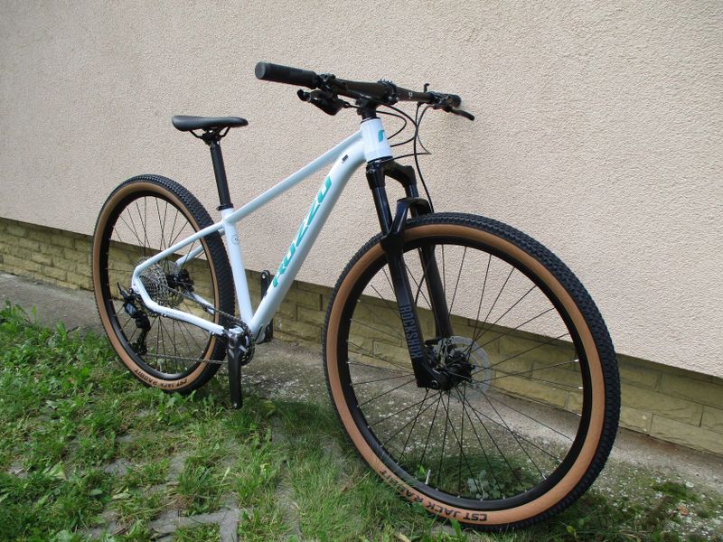 Nové 29" kolo ROZZO Grace 30, vzduchová vidlice Rock Shox Judy,Shimano SLX/Deore 1x12, pevné osy