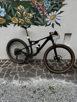 Orbea Oiz m11 full carbon fox Kashima