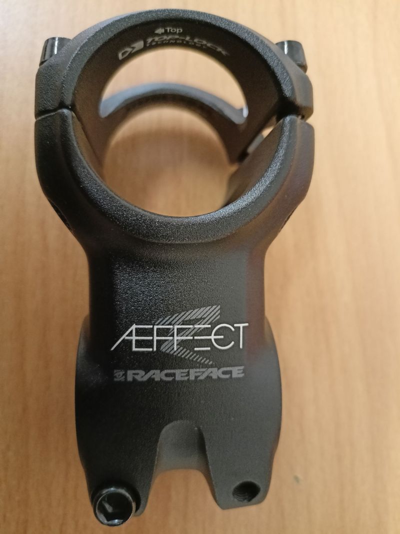 Nový představec Race Face Aeffect R 35x50 mm